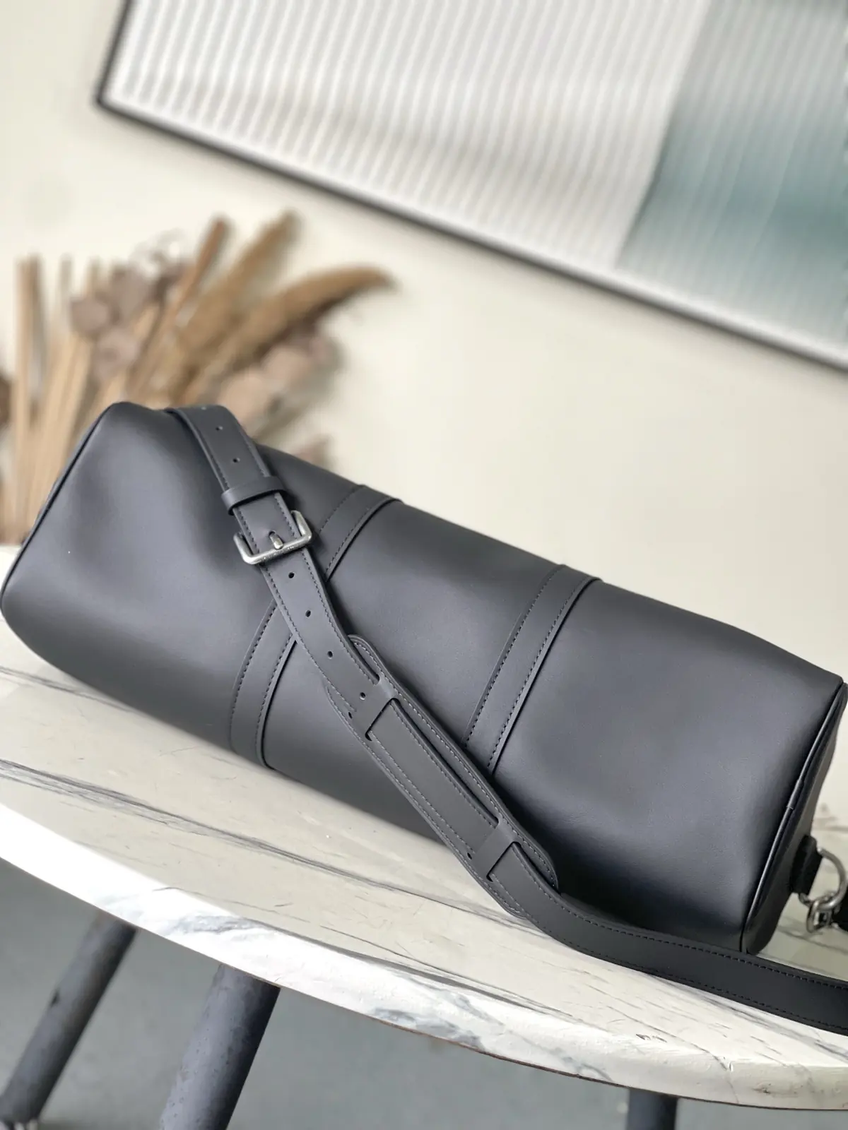 LV Style Black Leather Shoulder Bag Lookbook Reference image 4