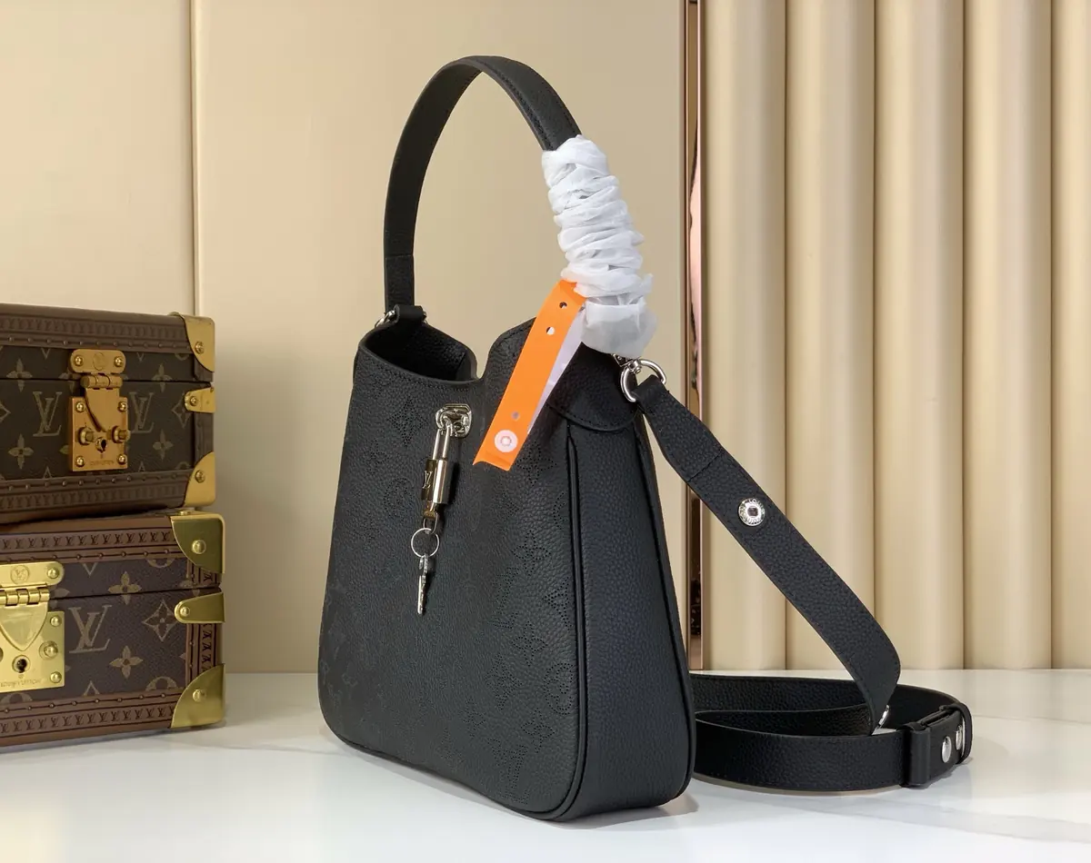 LV Style Black Leather Top Handle Bag Lookbook Reference image 2