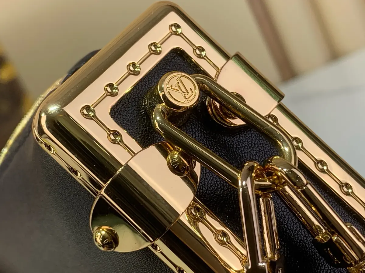 LV Style Black Leather Top Handle Bag style reference detail image 7 from source 787668