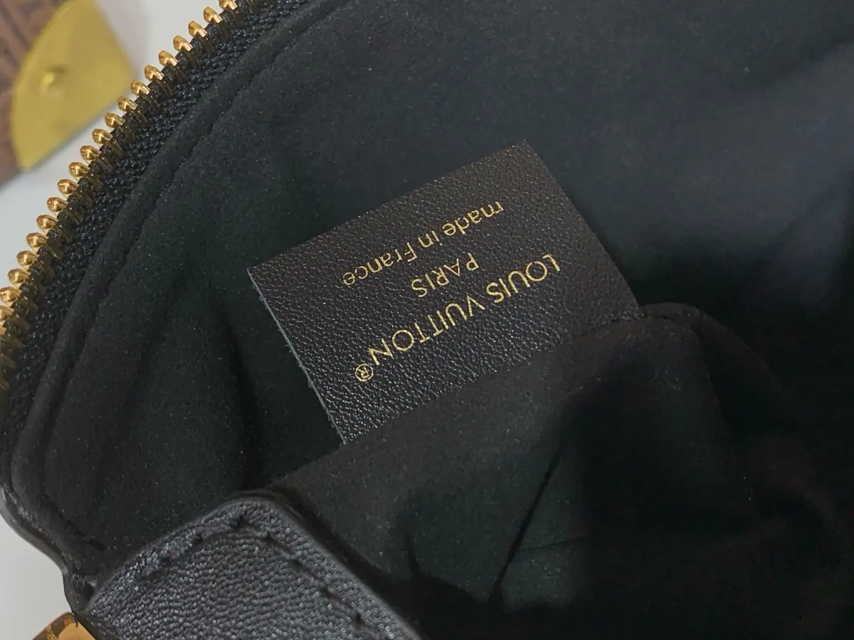 LV Style Black Leather Top Handle Bag style reference detail image 9 from source 787668