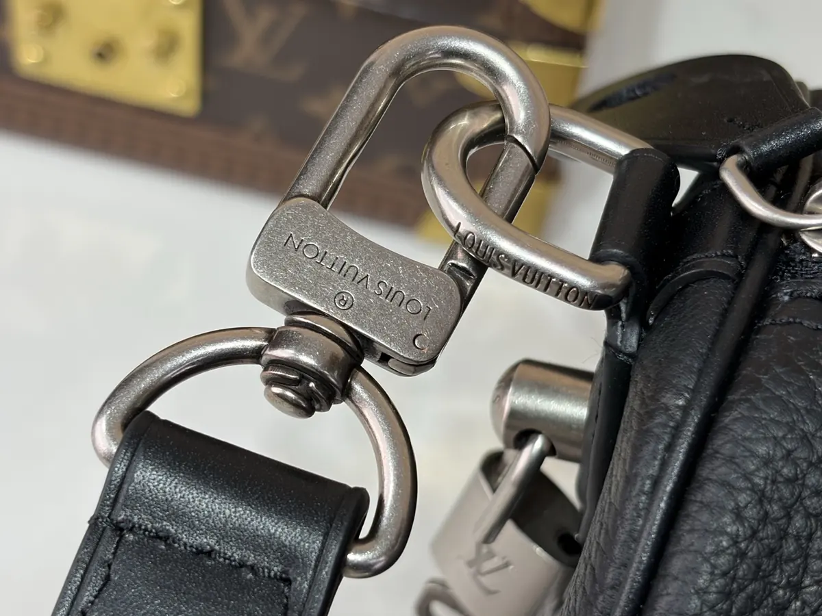 LV Style Black Leather Top Handle Bag style reference detail image 7 from source 787698