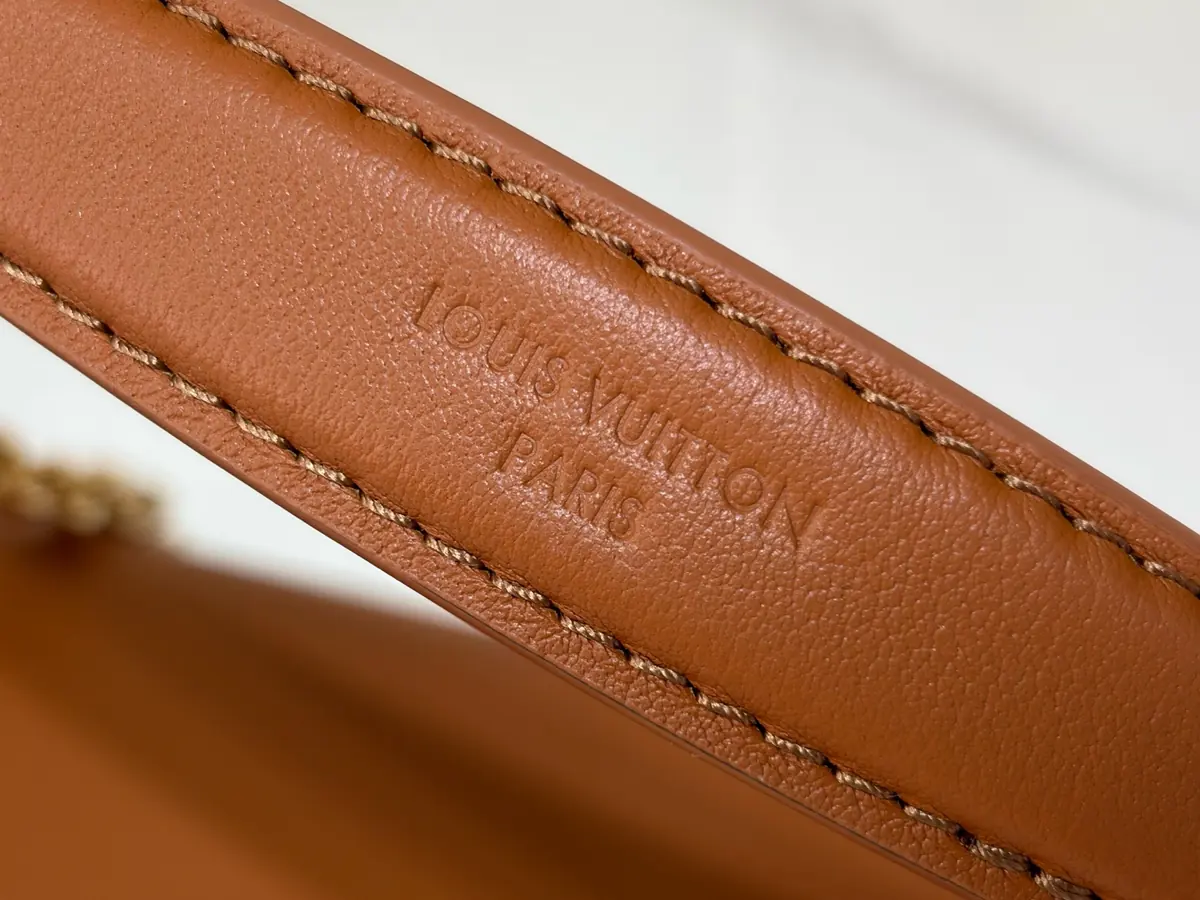 LV Style Black Leather Top Handle Bag style reference detail image 5 from source 787710