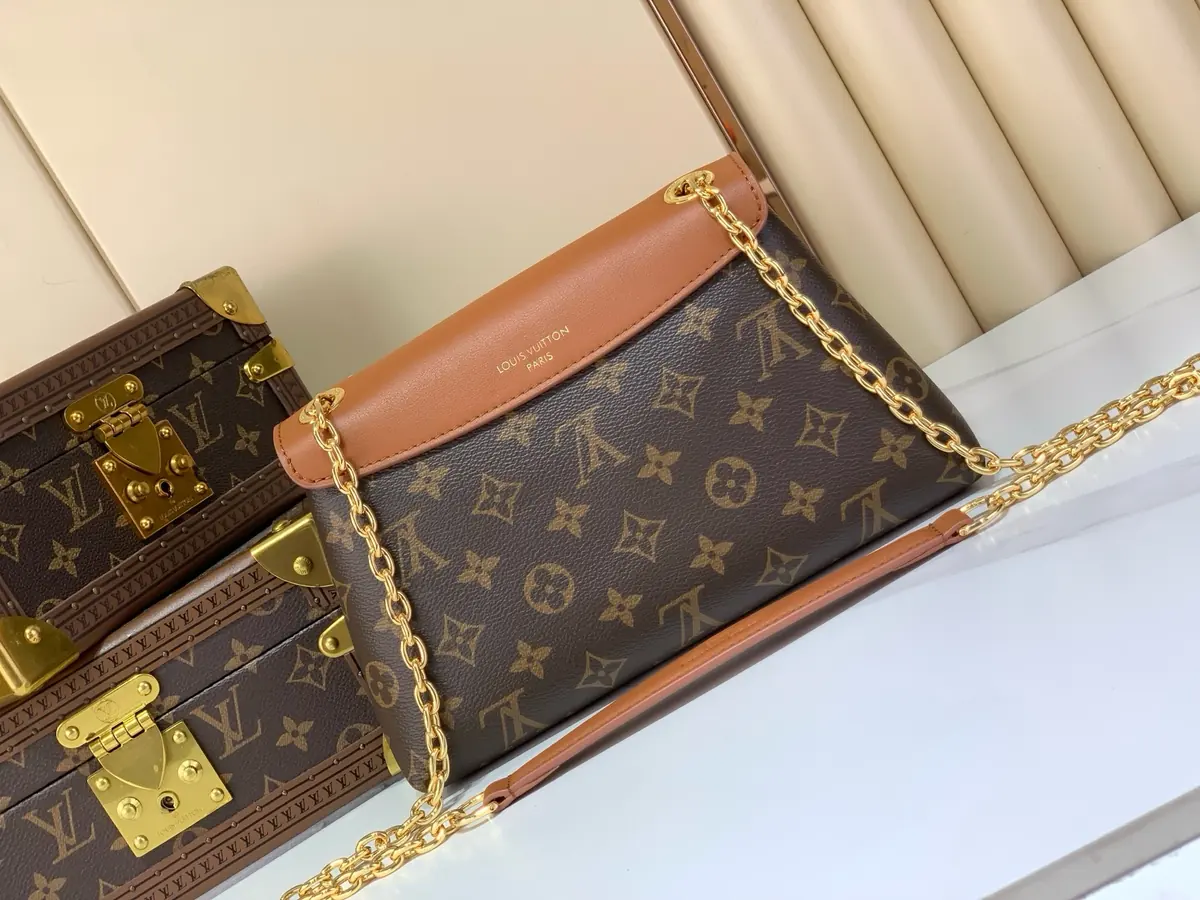 LV Style Black Leather Top Handle Bag style reference detail image 3 from source 787713