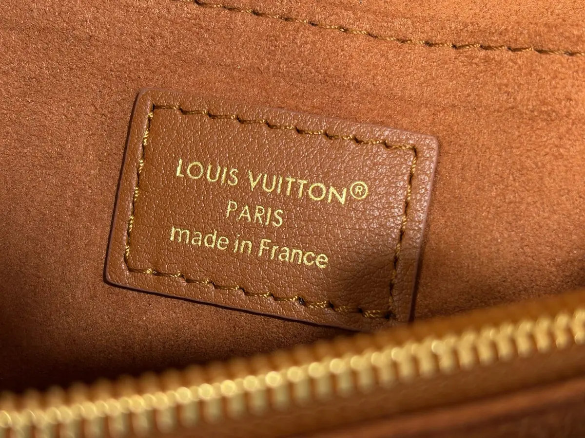 LV Style Black Leather Top Handle Bag style reference detail image 8 from source 787713