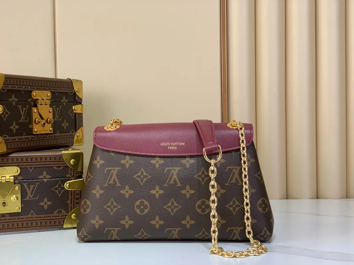 LV Style Black Leather Top Handle Bag style reference detail image 4 from source 787714