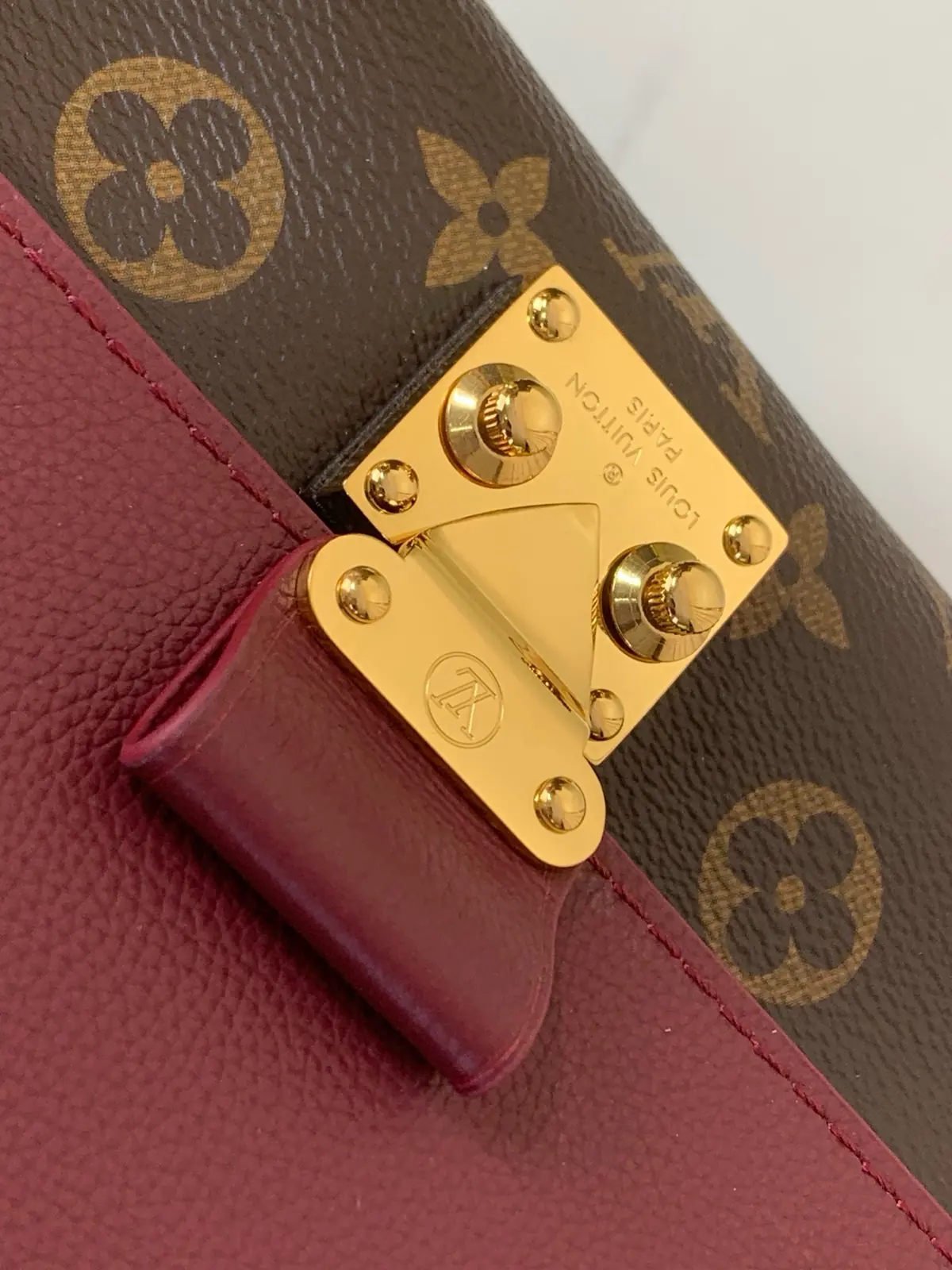 LV Style Black Leather Top Handle Bag style reference detail image 6 from source 787714