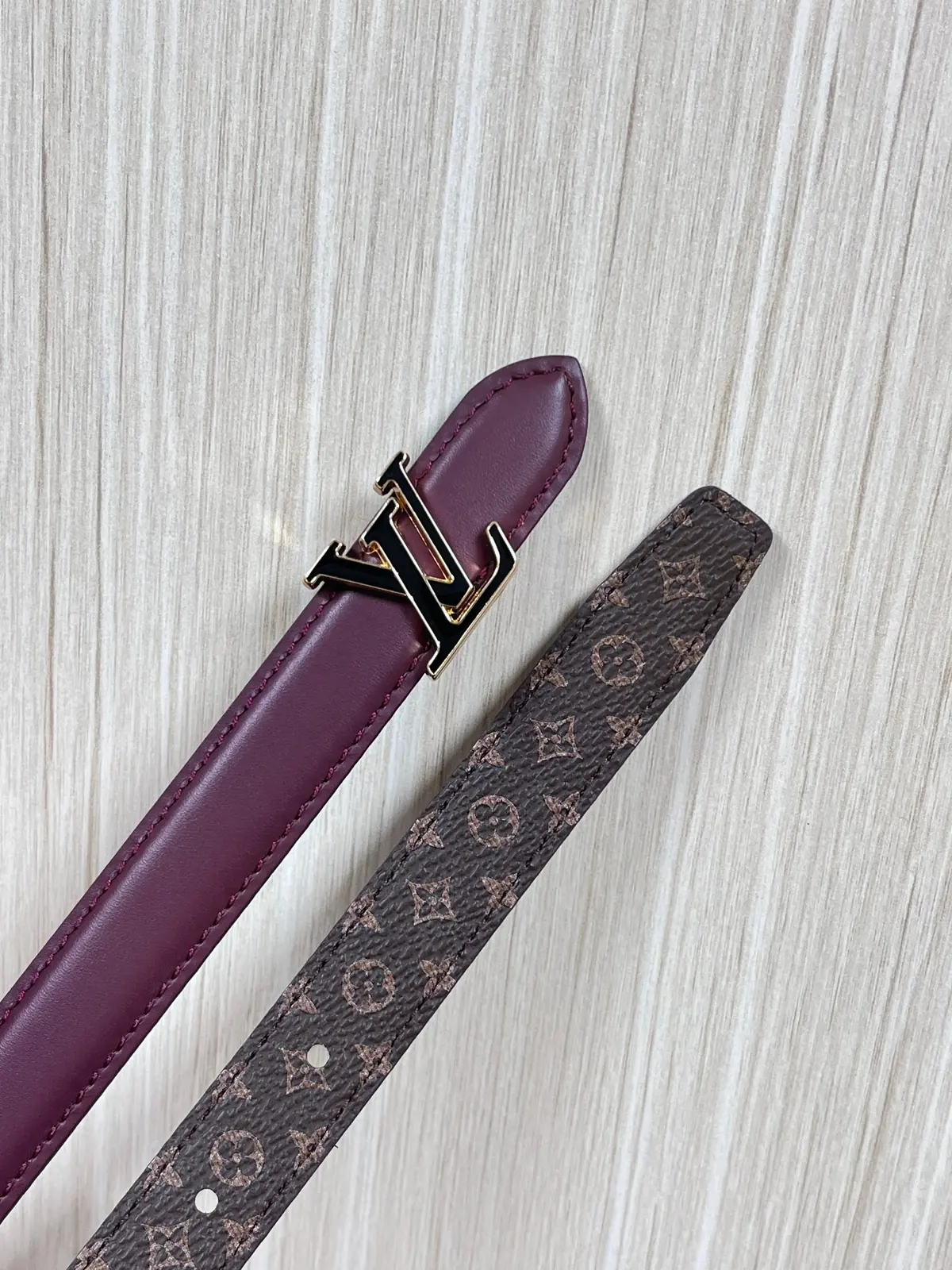 LV Style Black Leather Women's Belt Lookbook Reference image 4