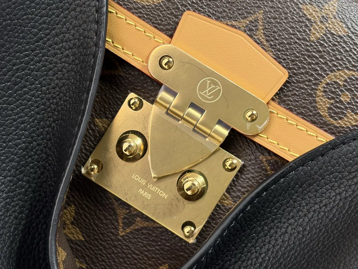 LV Style Black Top Handle Bag style reference detail image 5 from source 787689