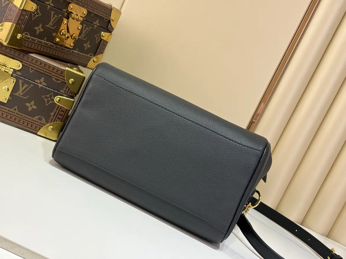 LV Style Black Top Handle Bag style reference detail image 4 from source 787690