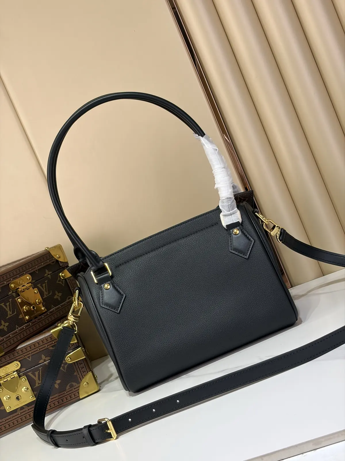 LV Style Black Top Handle Bag style reference detail image 3 from source 787691