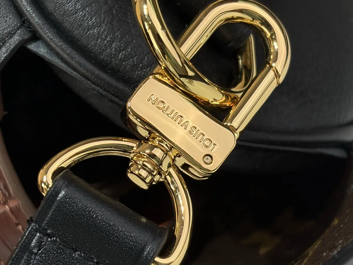 LV Style Black Top Handle Bag style reference detail image 6 from source 787691