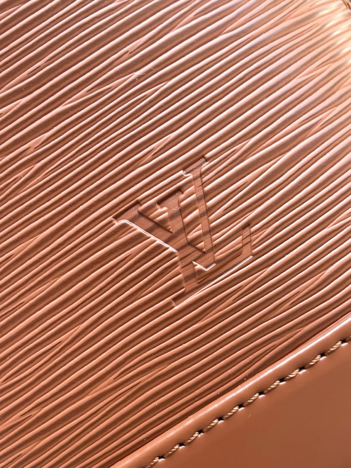 LV Style Brown Leather Bag style reference detail image 5 from source 787727