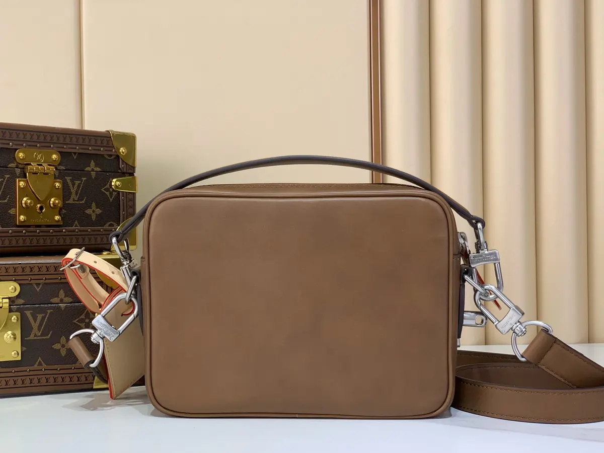 LV Style Brown Leather Messenger Bag Lookbook Reference image 3