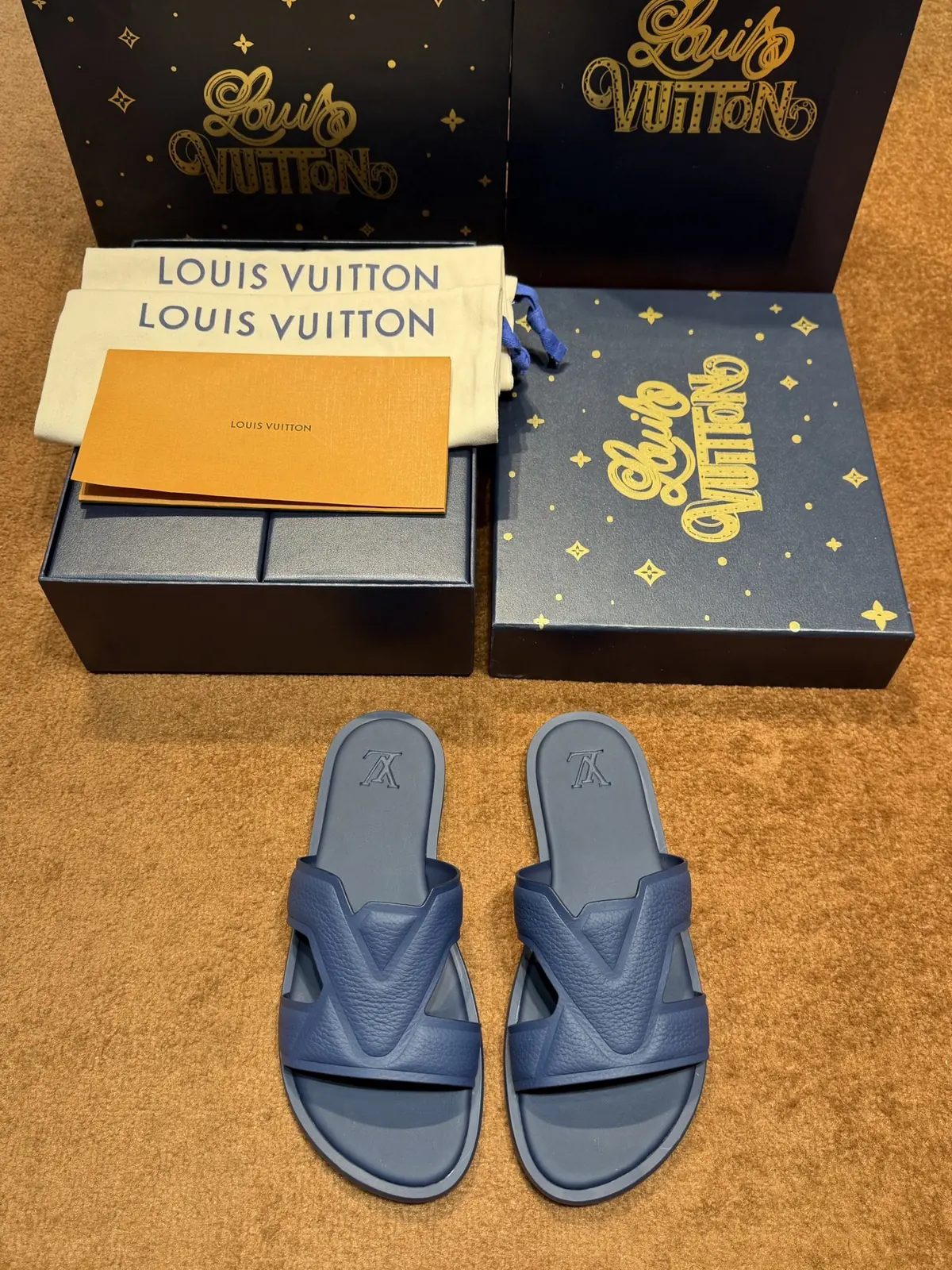 LV Style Canvas Men's Shoes Lookbook Reference image 1