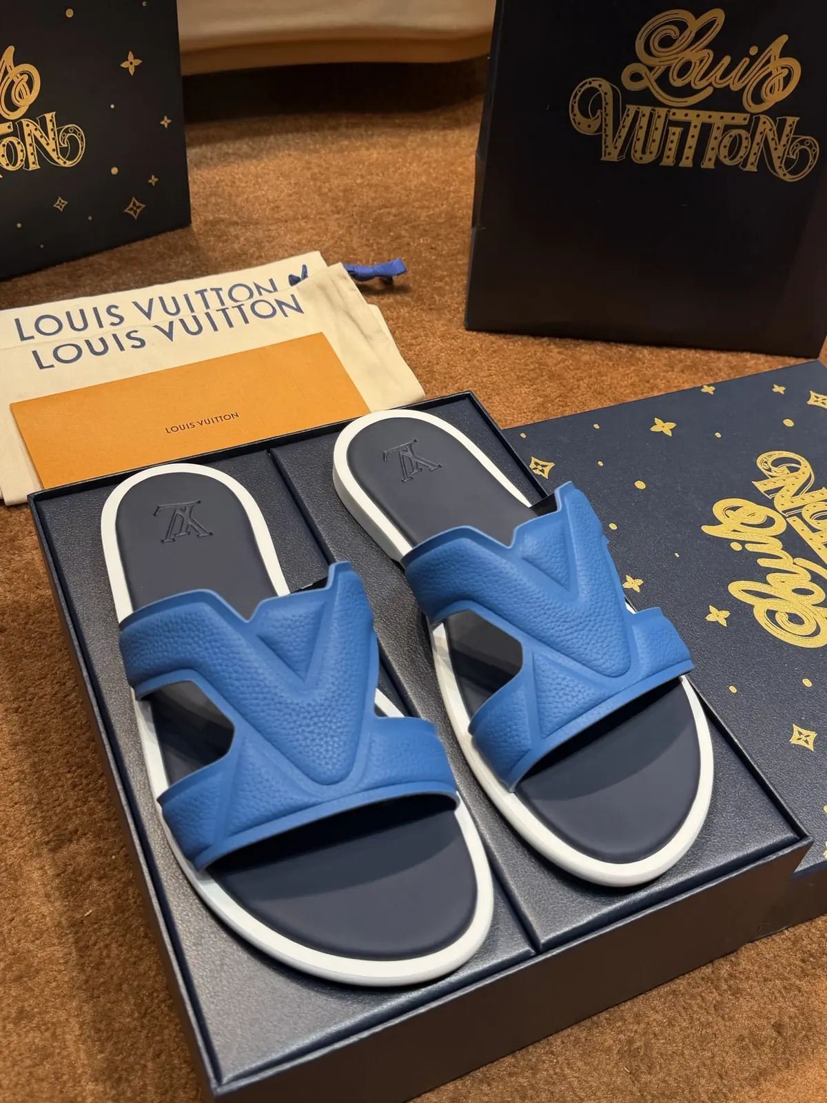 LV Style Canvas Men's Shoes Lookbook Reference image 2
