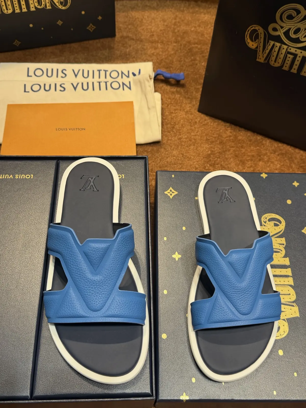 LV Style Canvas Men's Shoes Lookbook Reference image 3