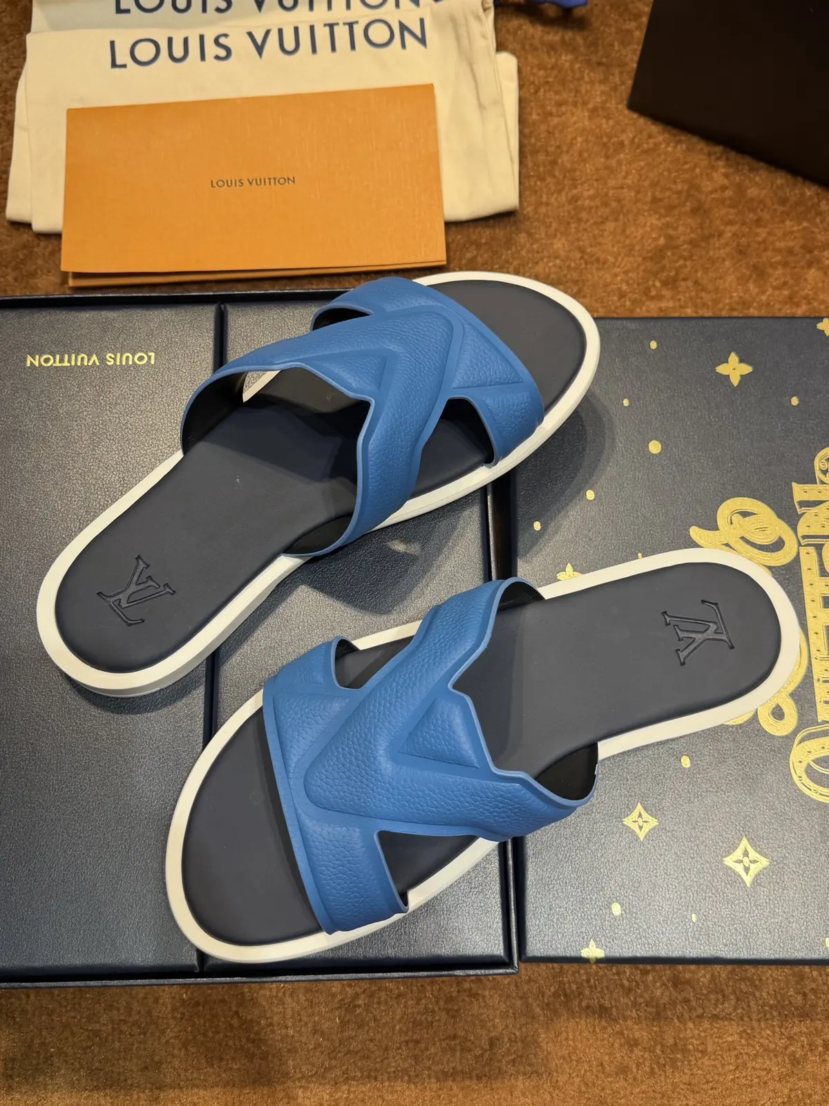 LV Style Canvas Men's Shoes Lookbook Reference image 5