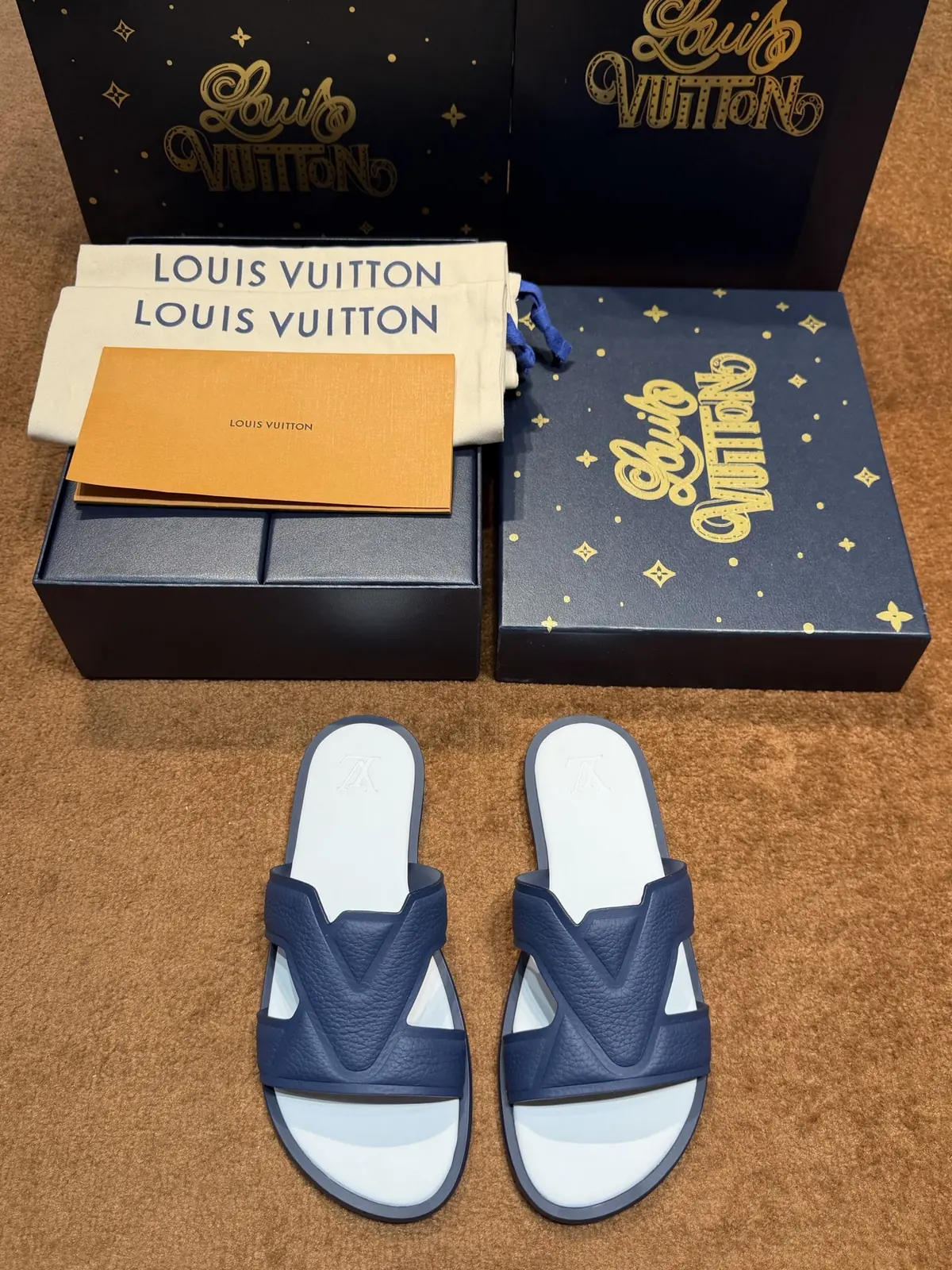 LV Style Canvas Men's Shoes Lookbook Reference image 1