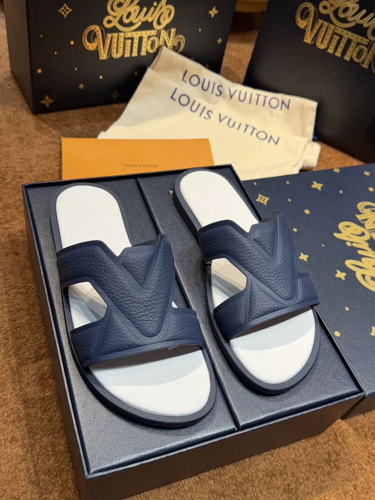 LV Style Canvas Men's Shoes Lookbook Reference image 2
