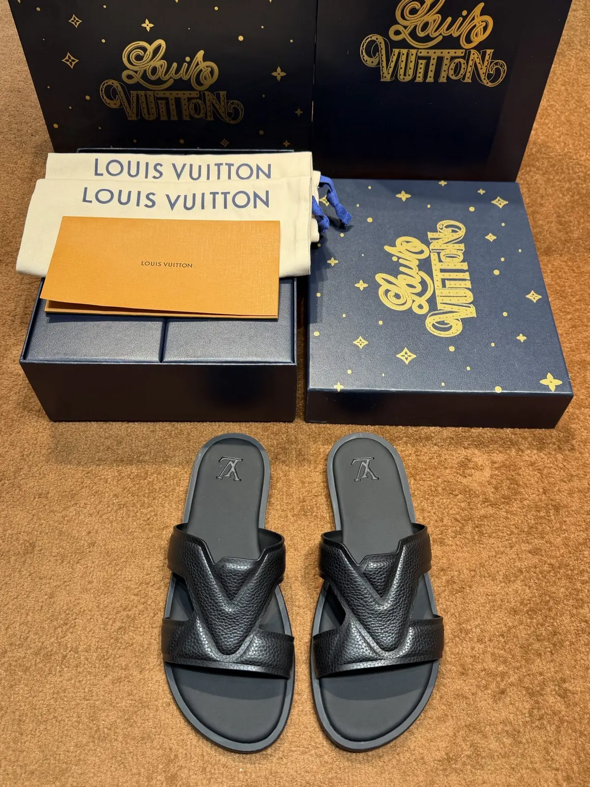 LV Style Canvas Men's Shoes Lookbook Reference image 1