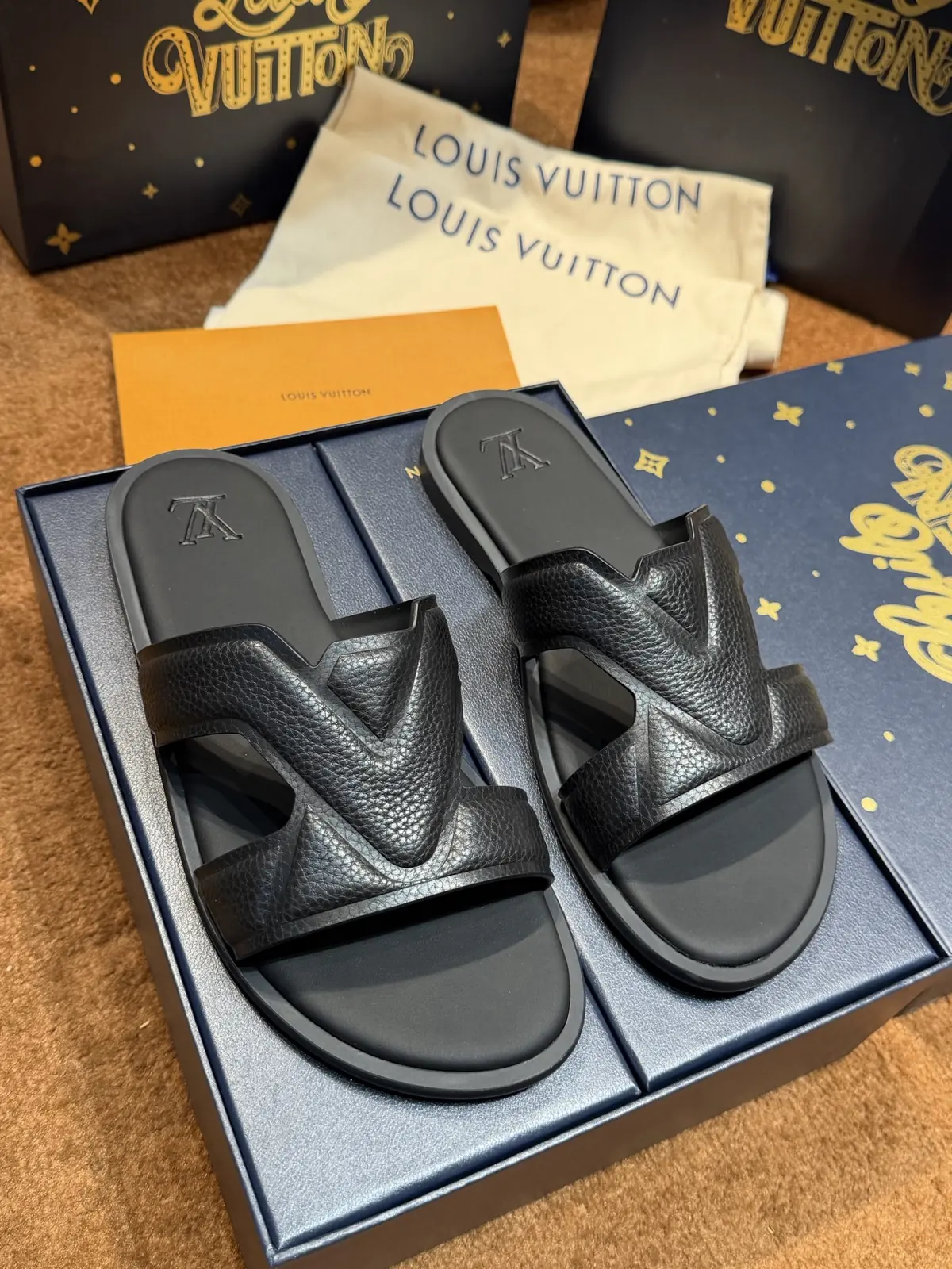 LV Style Canvas Men's Shoes Lookbook Reference image 2