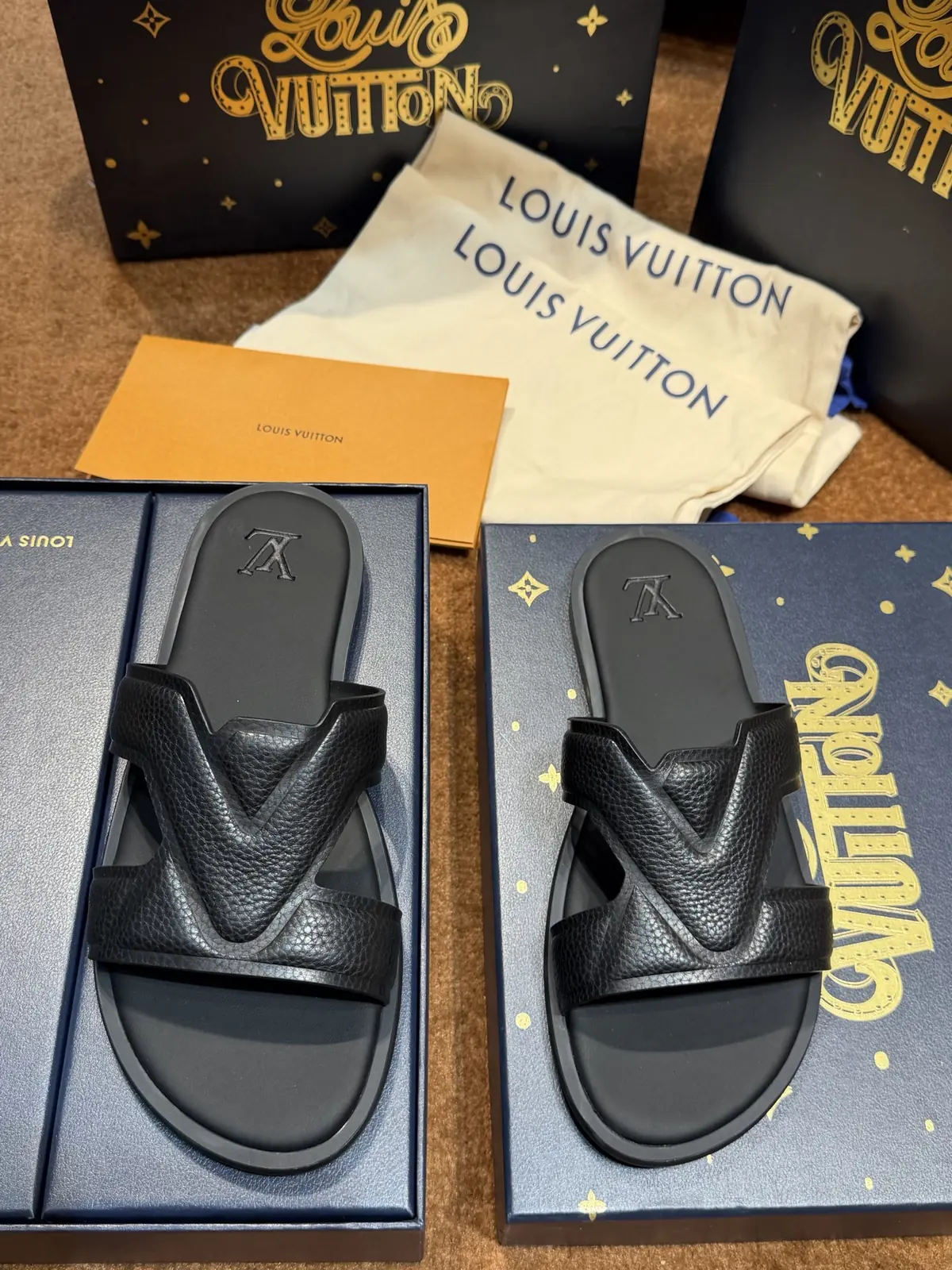 LV Style Canvas Men's Shoes Lookbook Reference image 3