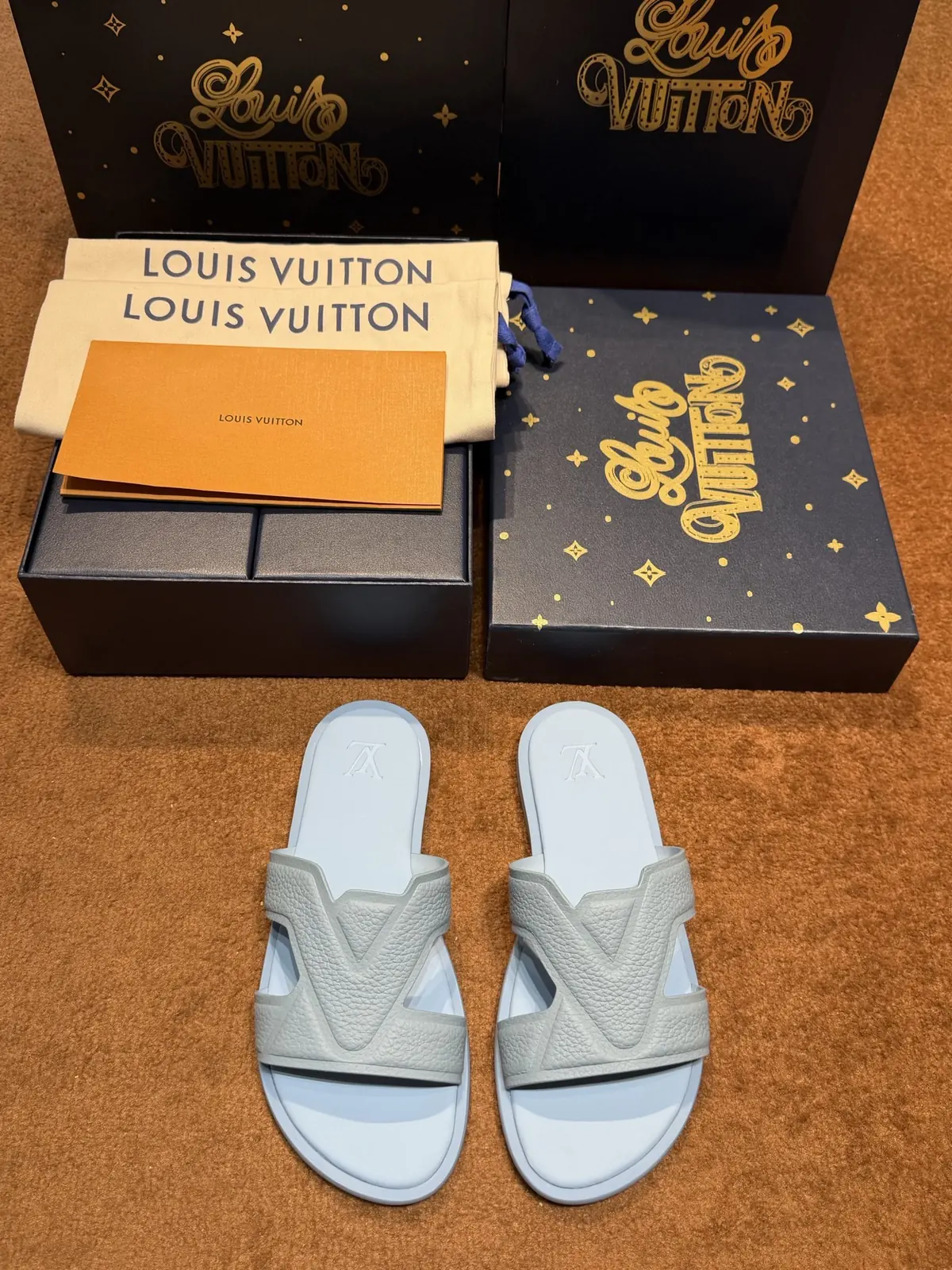 LV Style Canvas Men's Shoes Lookbook Reference image 1