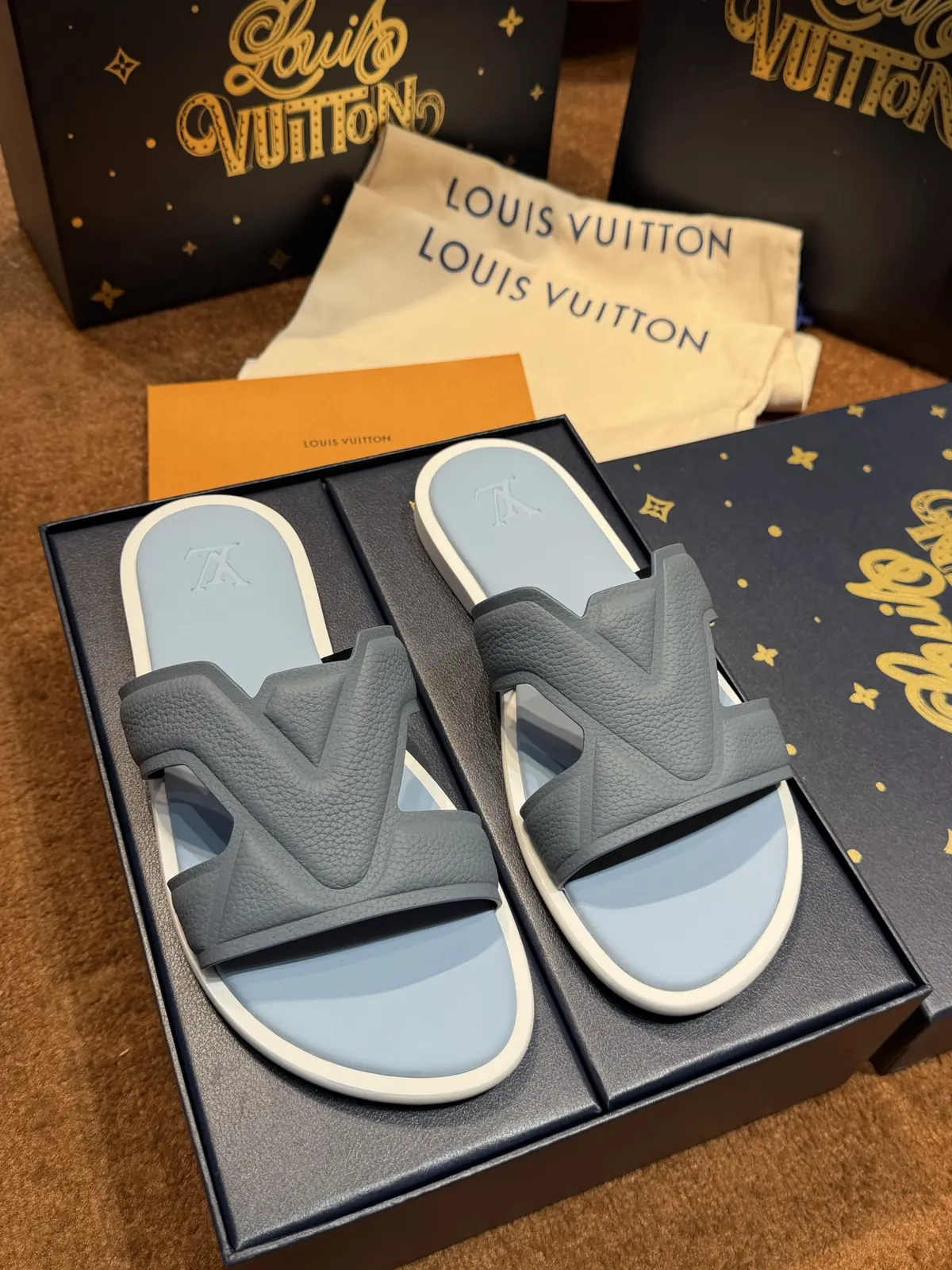 LV Style Canvas Men's Shoes Lookbook Reference image 2