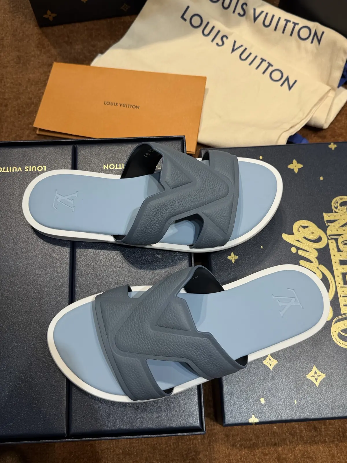 LV Style Canvas Men's Shoes Lookbook Reference image 5