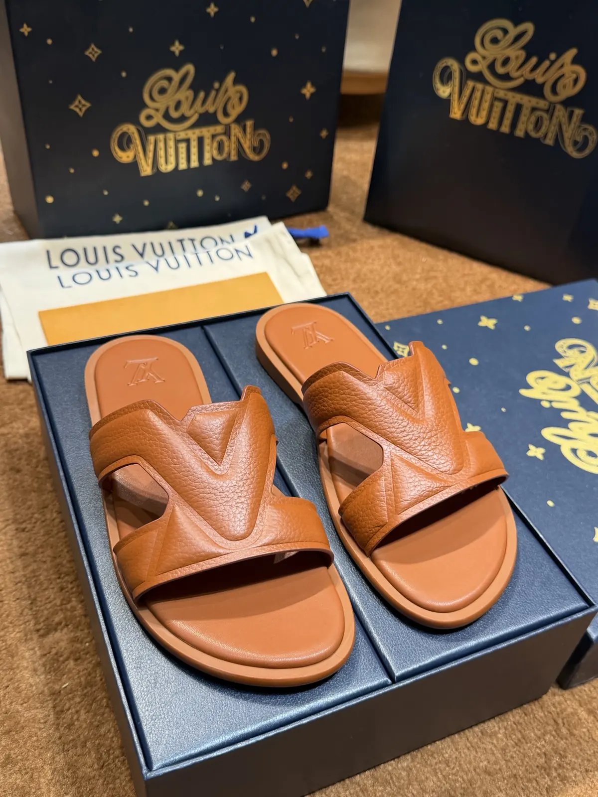 LV Style Canvas Men's Shoes Lookbook Reference image 2