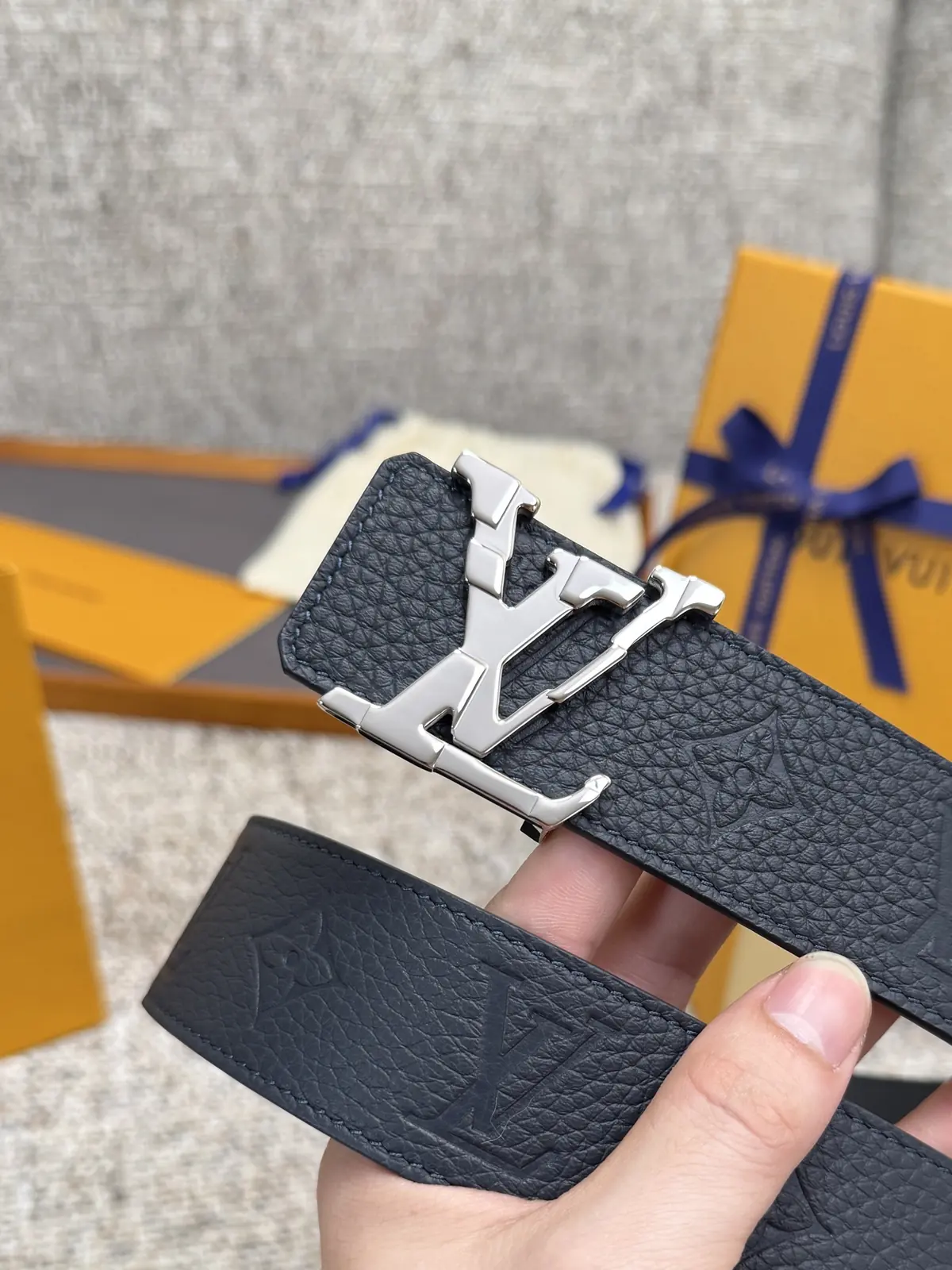 LV Style Gold Leather Men's Belt Lookbook Reference image 3