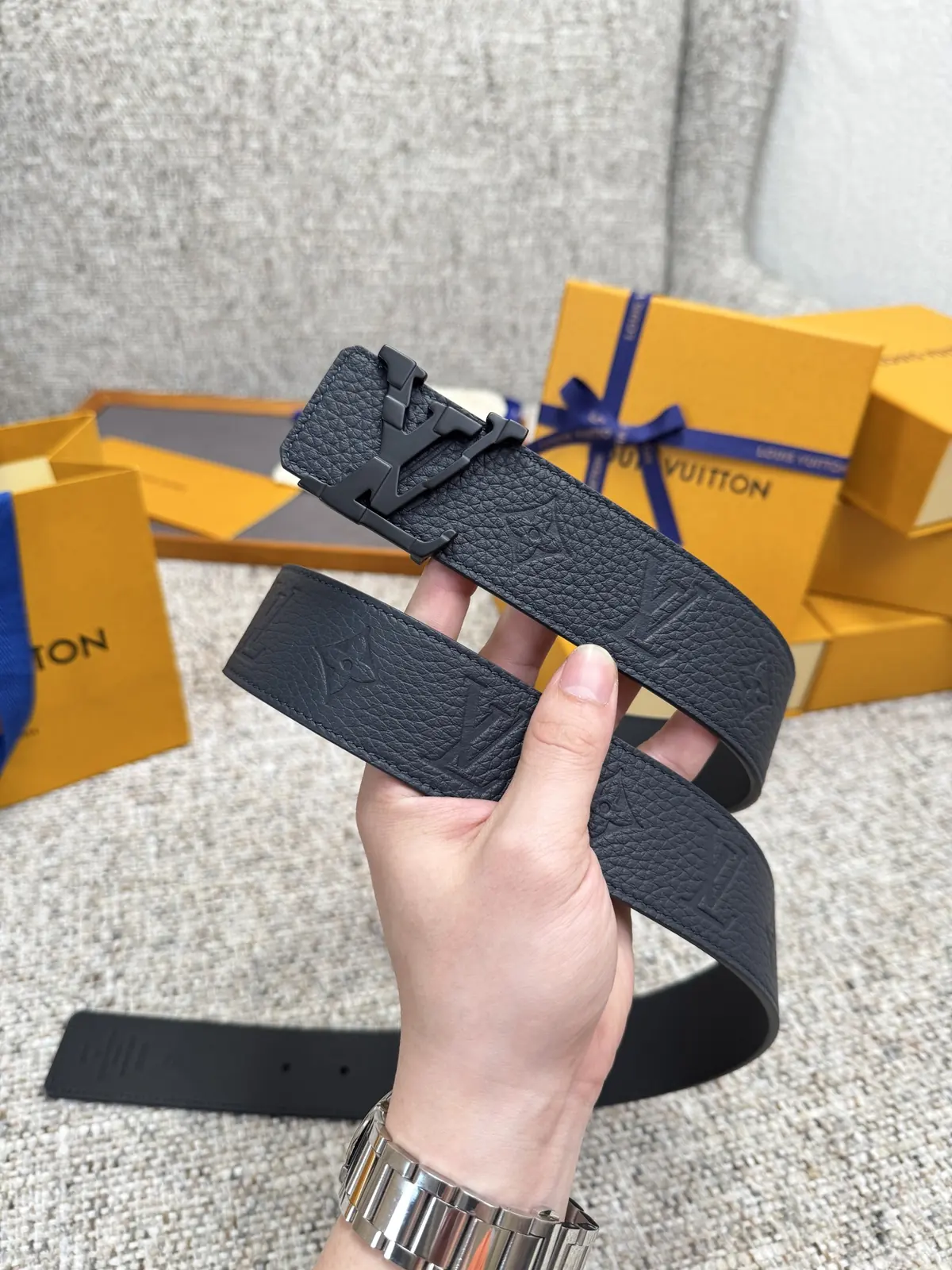 LV Style Gold Leather Men's Belt Lookbook Reference image 2