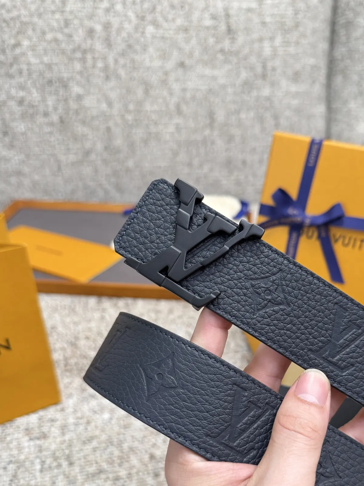 LV Style Gold Leather Men's Belt Lookbook Reference image 3