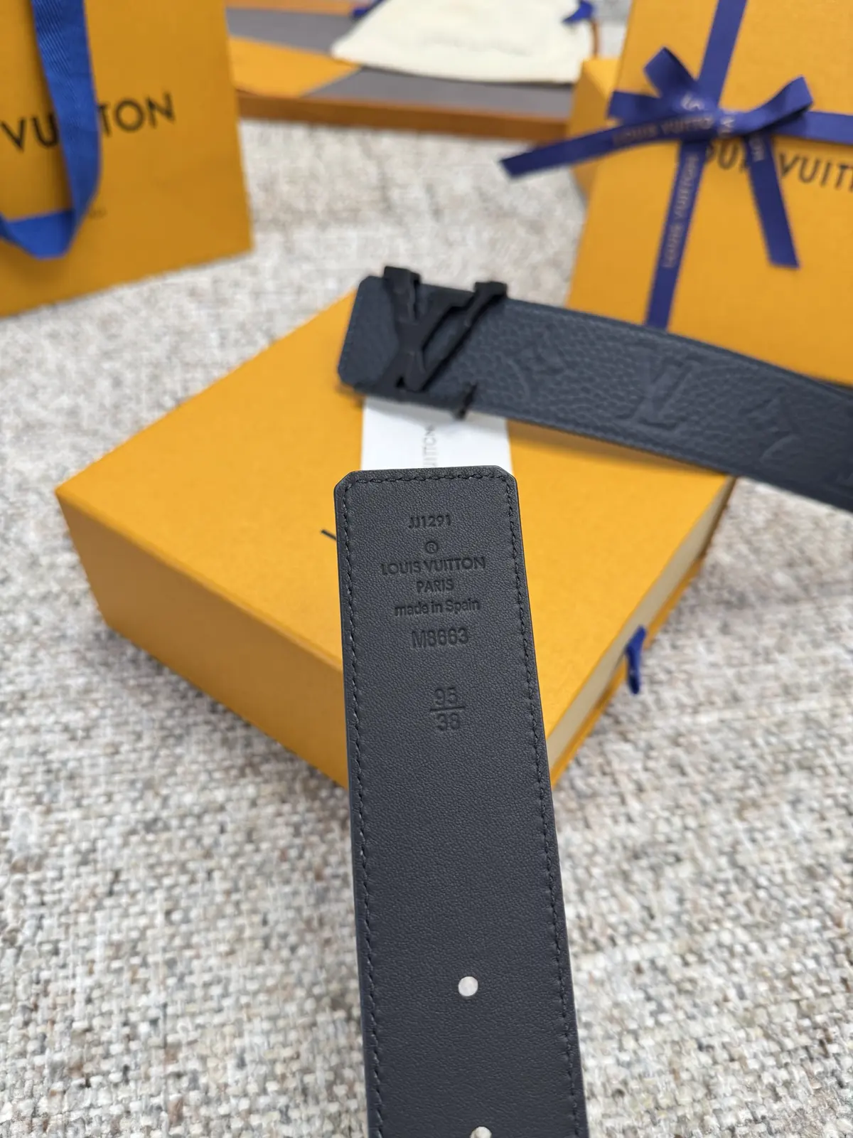 LV Style Gold Leather Men's Belt Lookbook Reference image 6