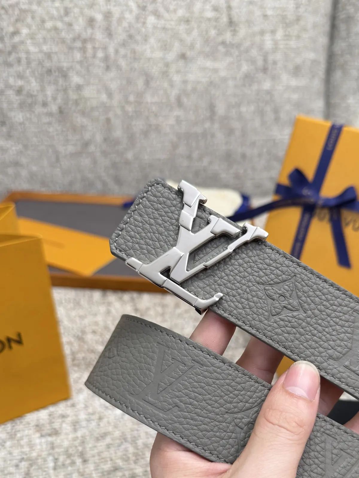 LV Style Gold Leather Men's Belt Lookbook Reference image 3