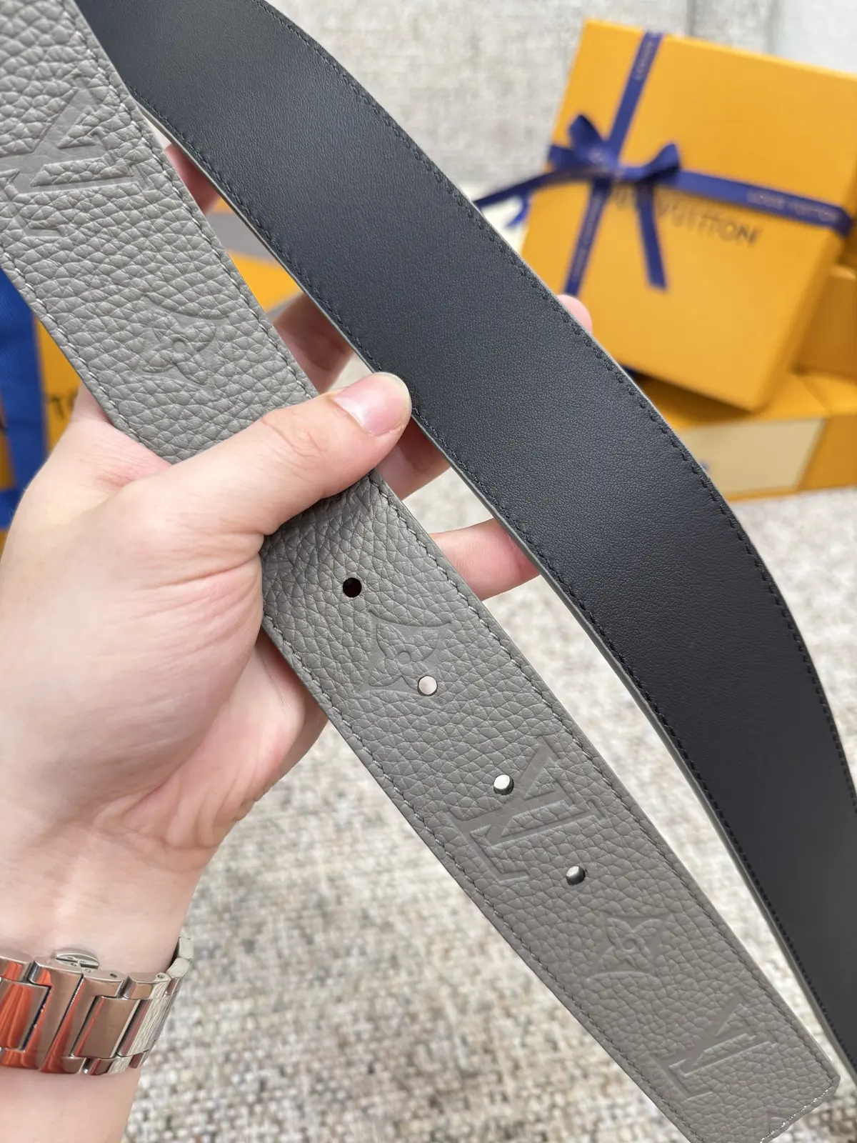 LV Style Gold Leather Men's Belt Lookbook Reference image 4