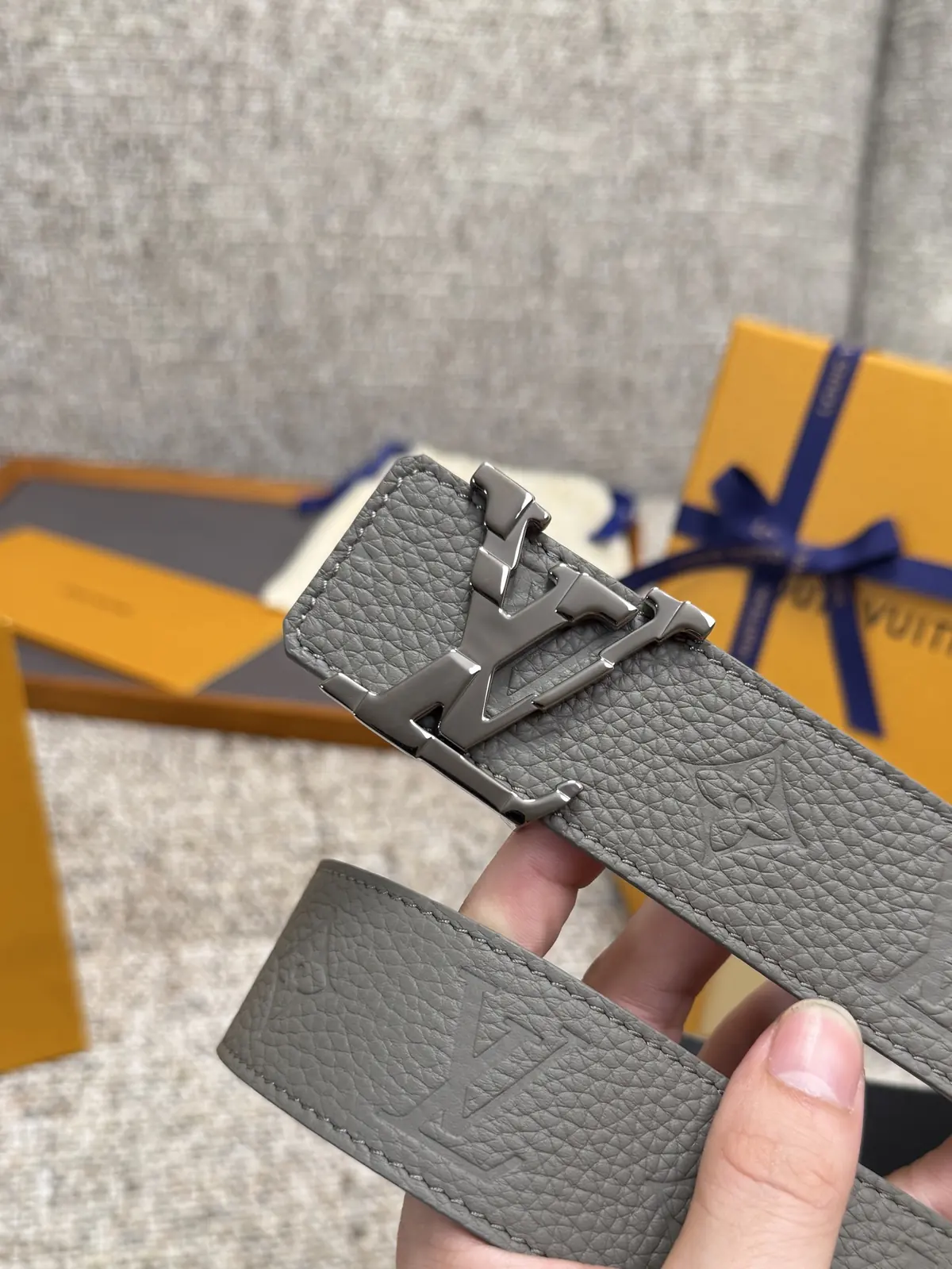 LV Style Gold Leather Men's Belt Lookbook Reference image 3