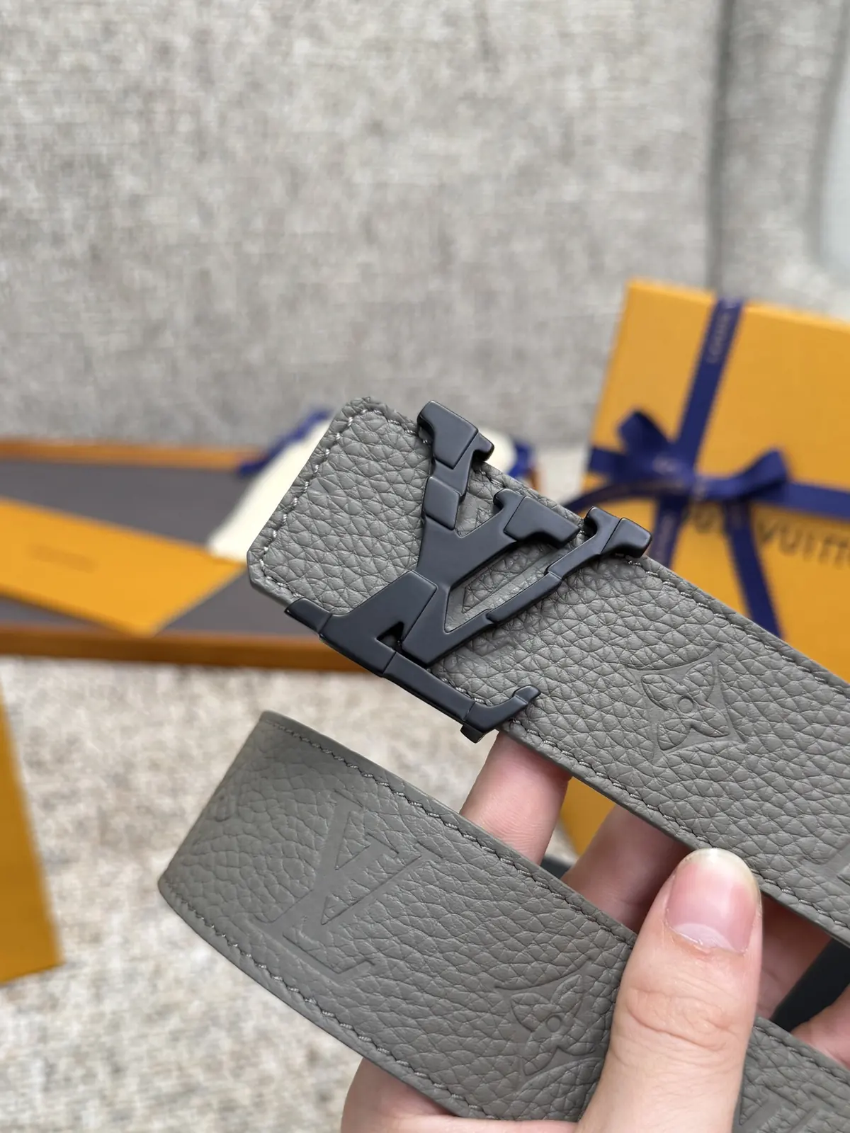 LV Style Gold Leather Men's Belt Lookbook Reference image 3