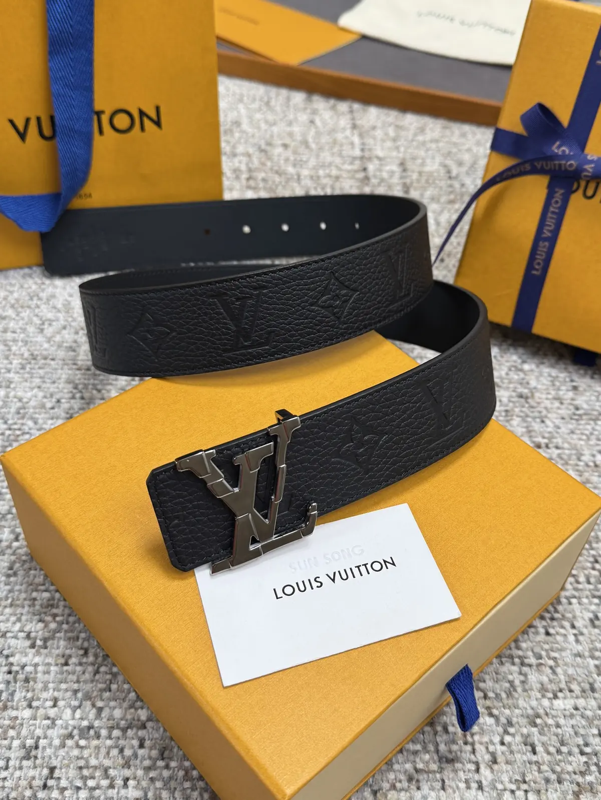 LV Style Gold Leather Men's Belt Lookbook Reference image 1