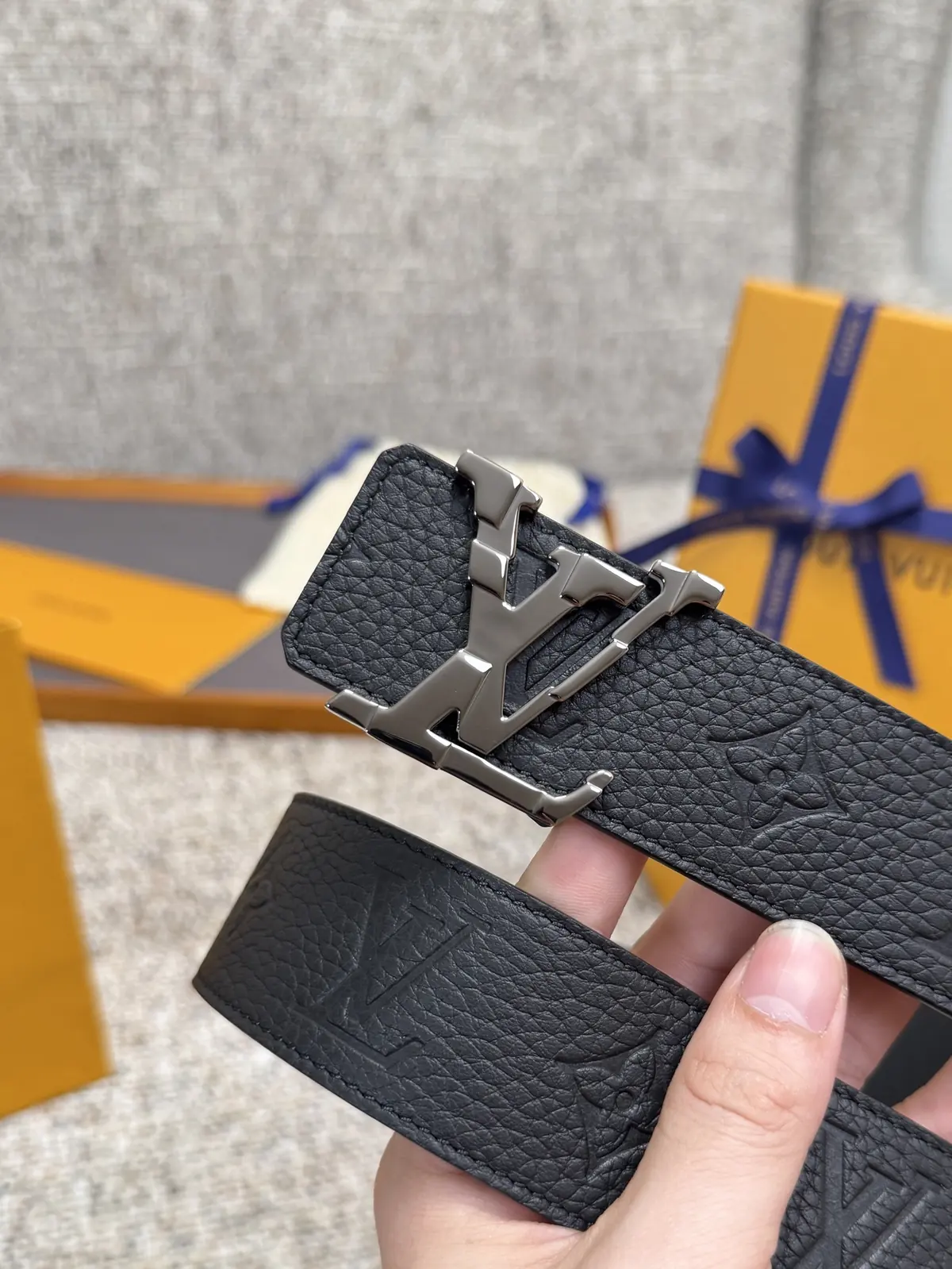 LV Style Gold Leather Men's Belt Lookbook Reference image 3
