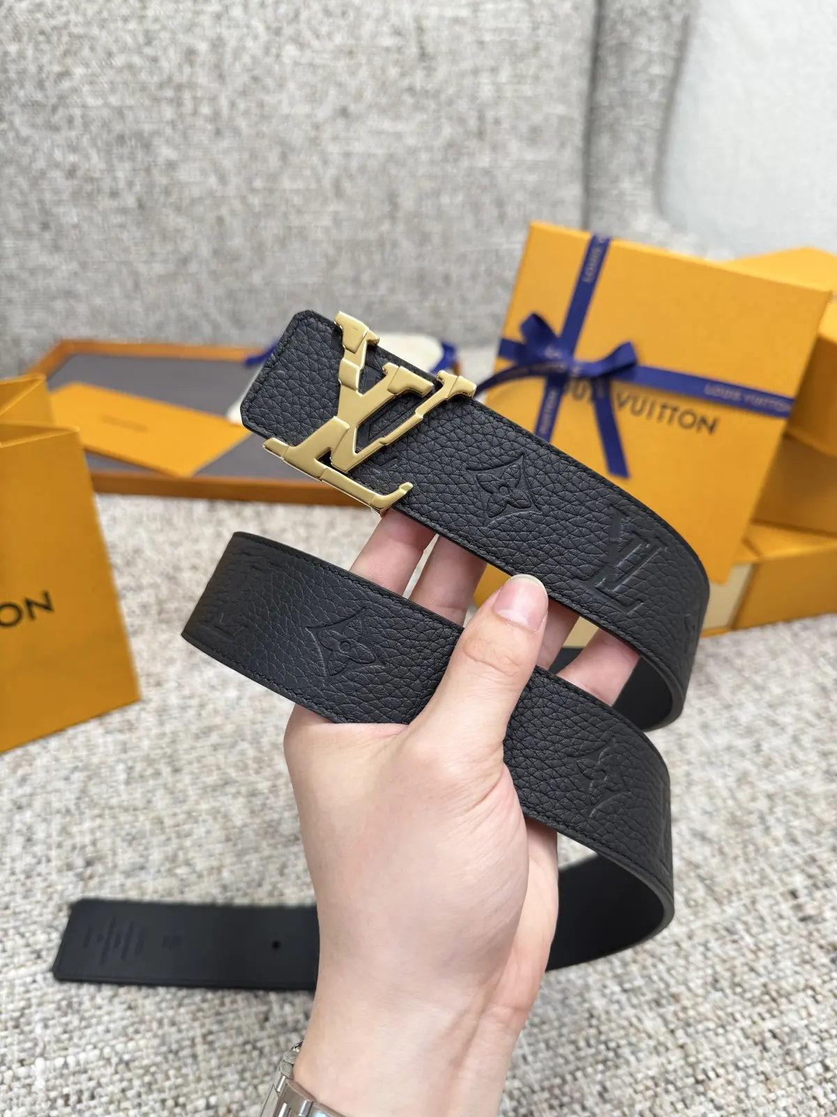 LV Style Gold Leather Men's Belt Lookbook Reference image 2