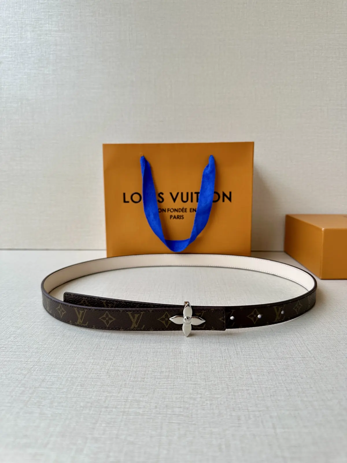 LV Style Gold Leather Women's Belt Lookbook Reference image 1