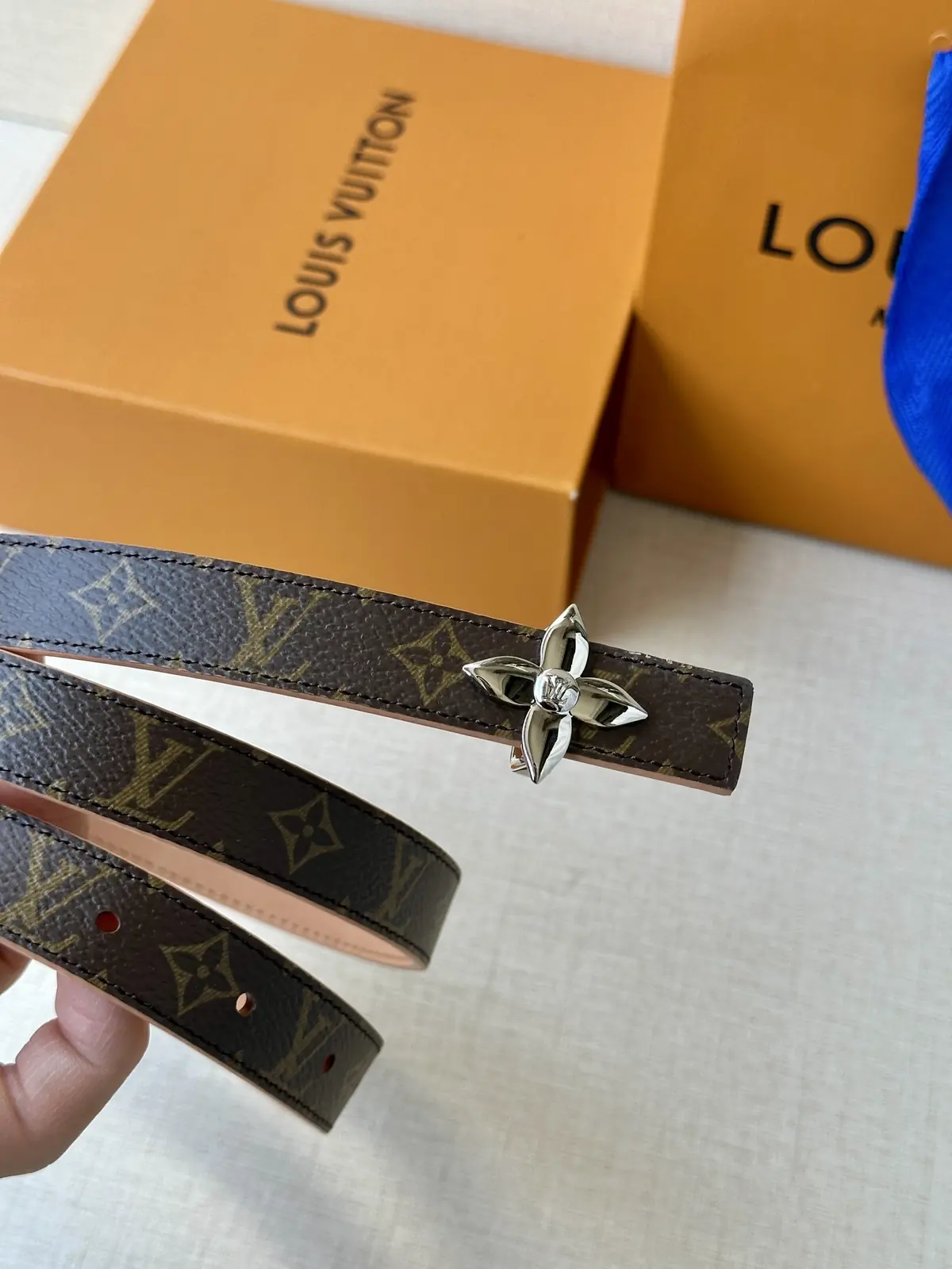 LV Style Gold Leather Women's Belt Lookbook Reference image 6