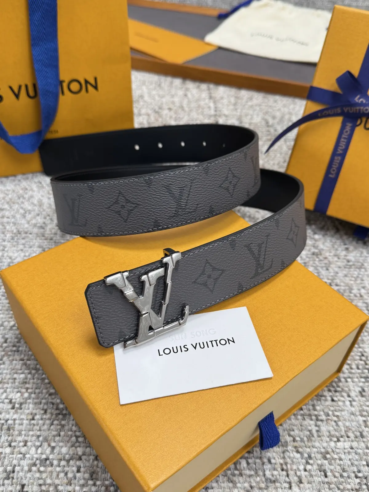LV Style Leather Men's Belts Lookbook Reference image 1