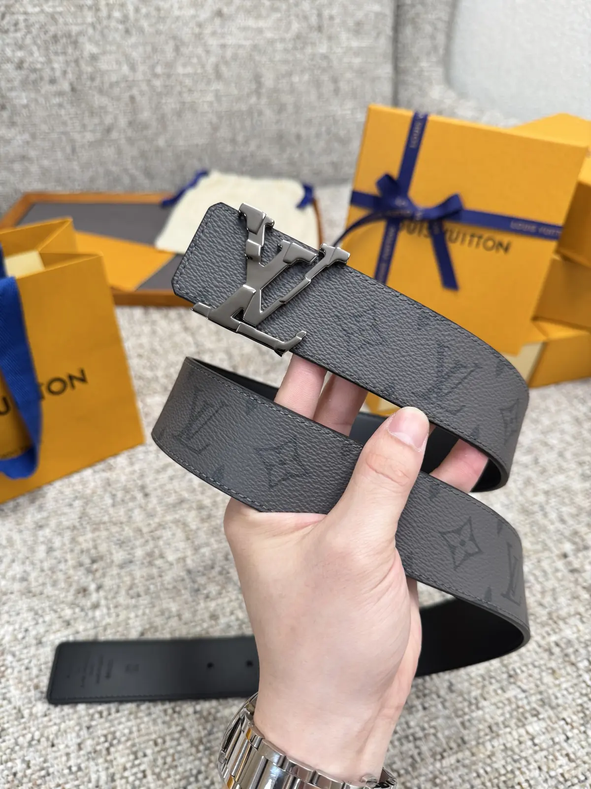 LV Style Leather Men's Belts Lookbook Reference image 2