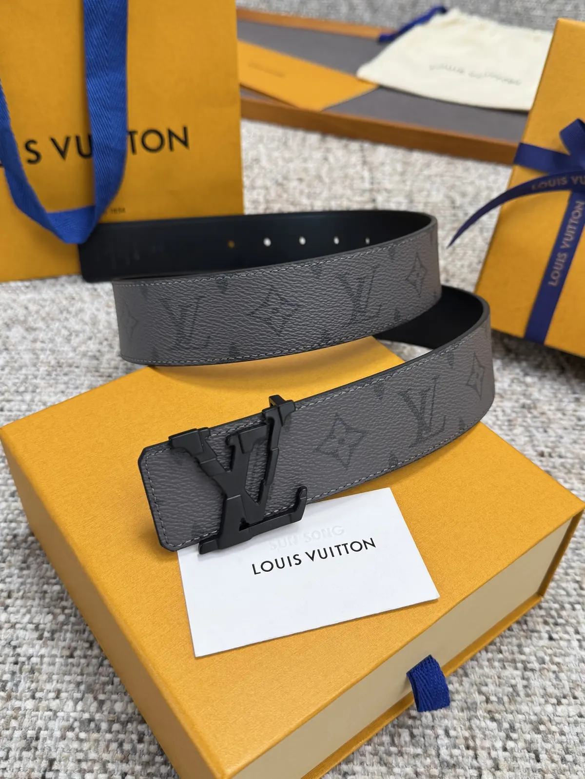 LV Style Leather Men's Belts Lookbook Reference image 1