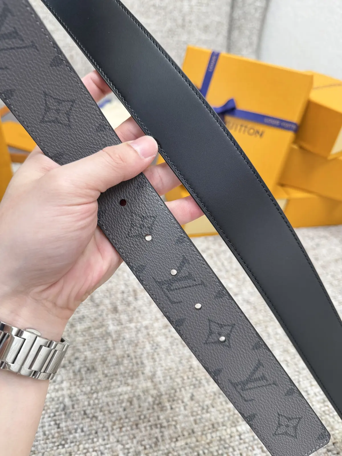 LV Style Leather Men's Belts Lookbook Reference image 4