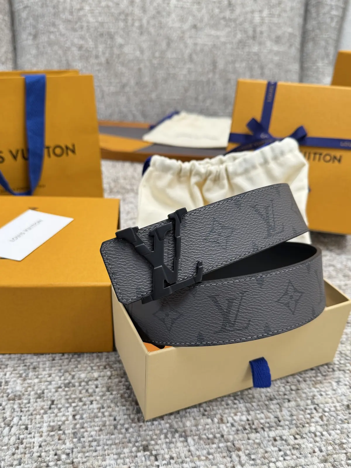 LV Style Leather Men's Belts Lookbook Reference image 5