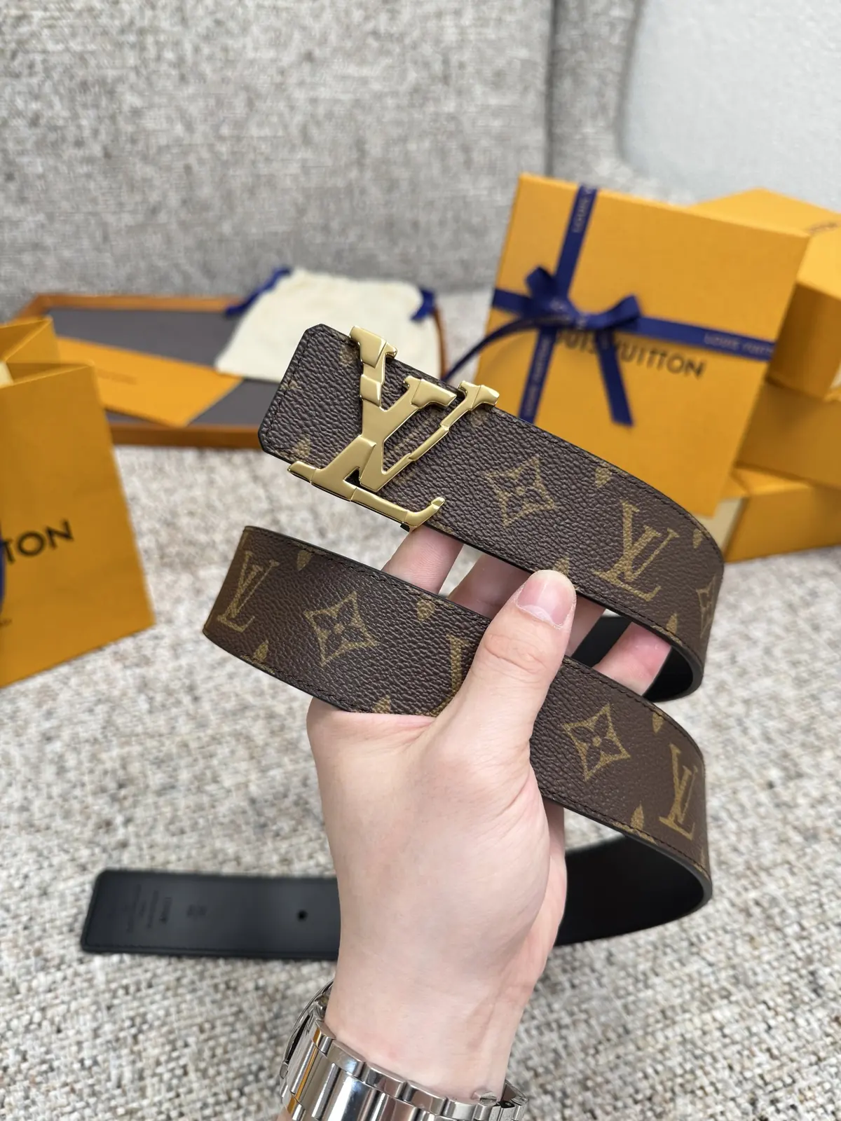 LV Style Leather Men's Belts Lookbook Reference image 2