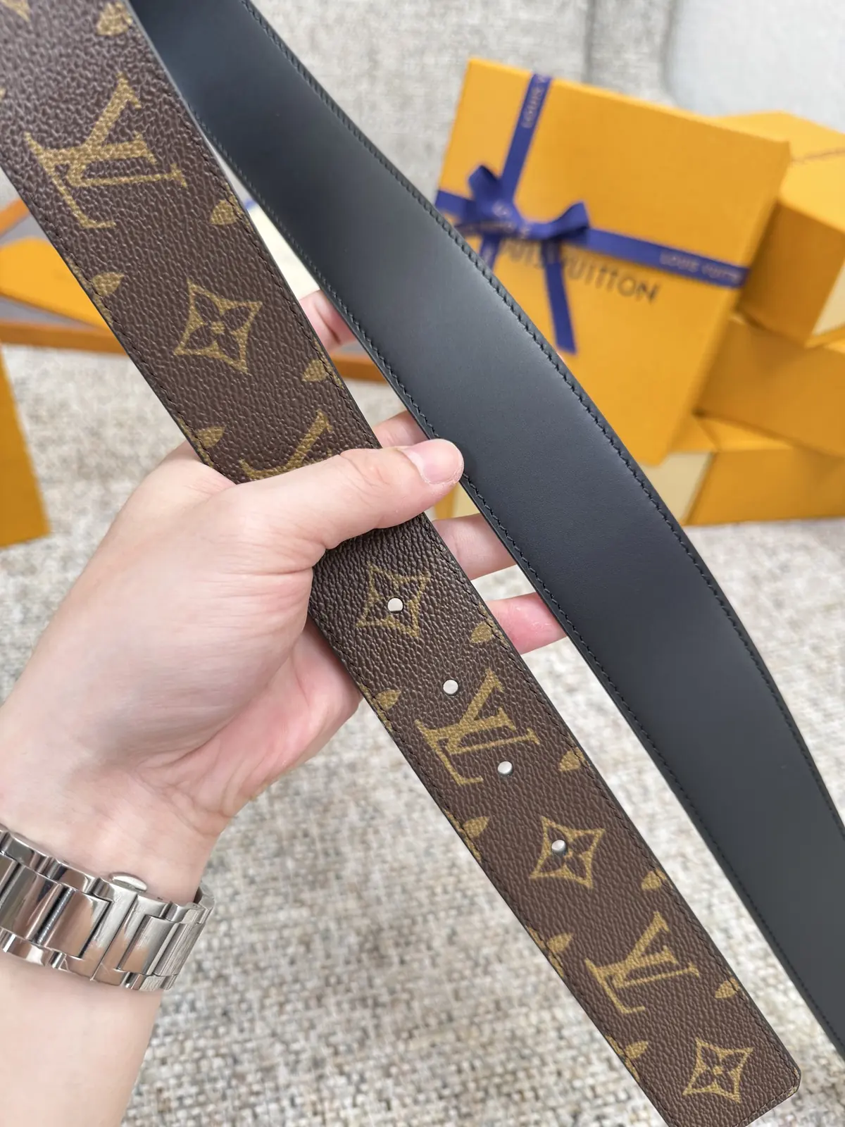 LV Style Leather Men's Belts Lookbook Reference image 4